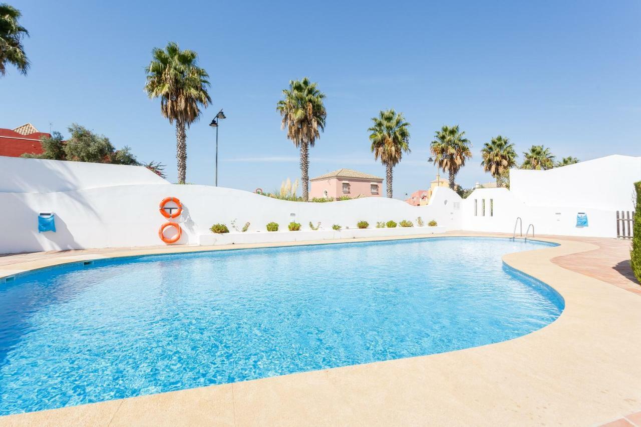 Bonito apartamento en campo de golf con piscina Sanlúcar de Barrameda Esterno foto